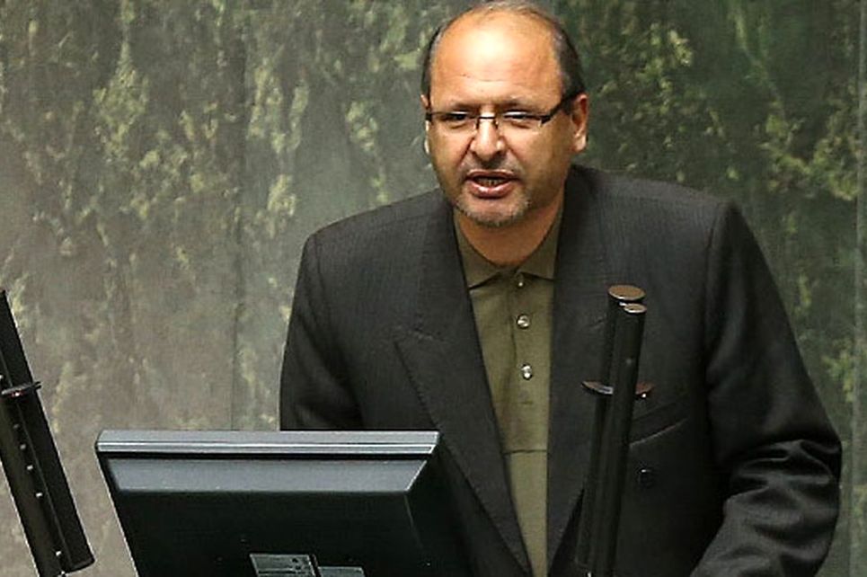 پشیمانی از امضای استیضاح وزیر راه و شهرسازی 